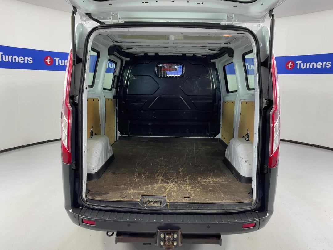 Photo '14' of Ford Transit