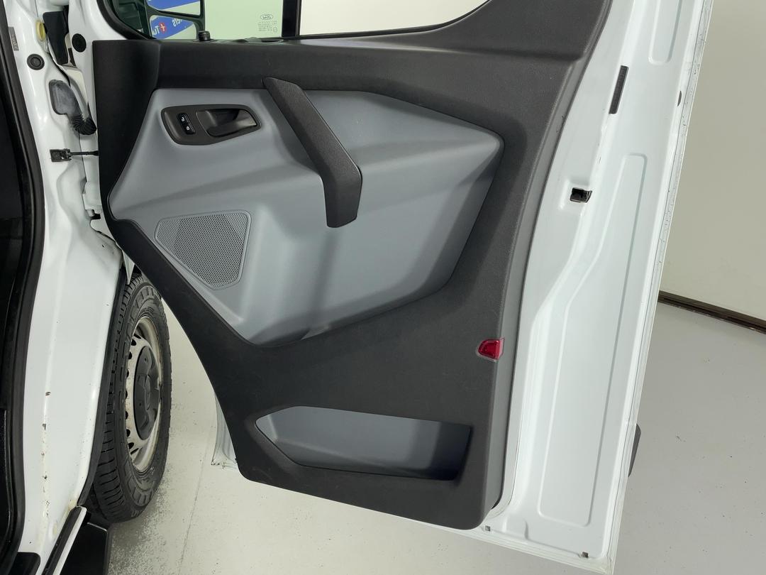 Photo '15' of Ford Transit