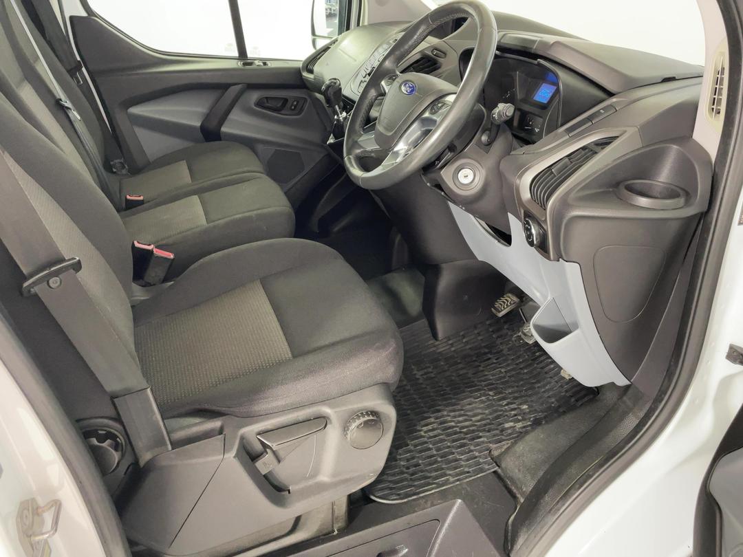 Photo '16' of Ford Transit