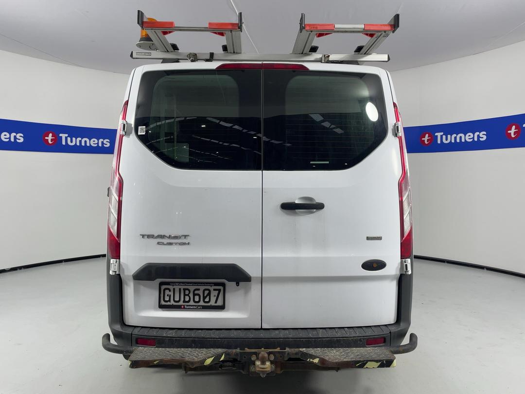 Photo '6' of Ford Transit