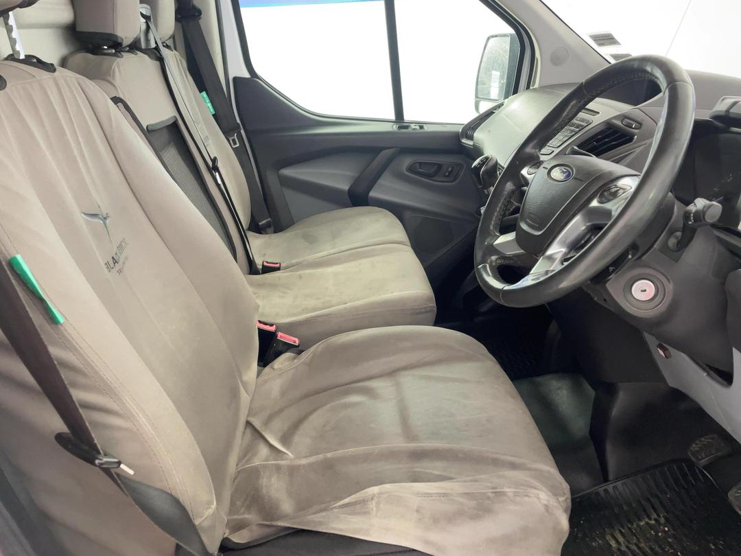 Photo '16' of Ford Transit