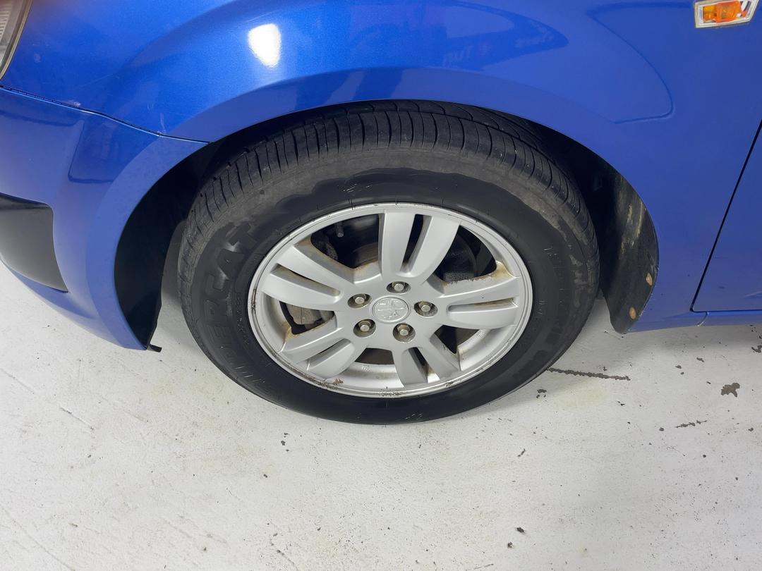 Photo '10' of Holden Barina