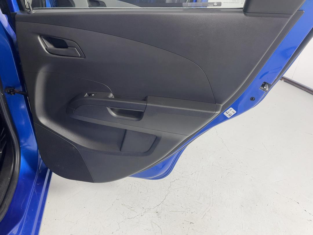 Photo '19' of Holden Barina