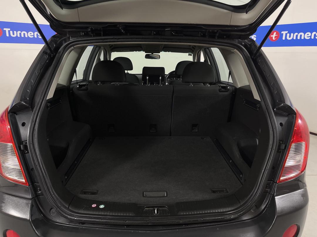 Photo '14' of Holden Captiva 5