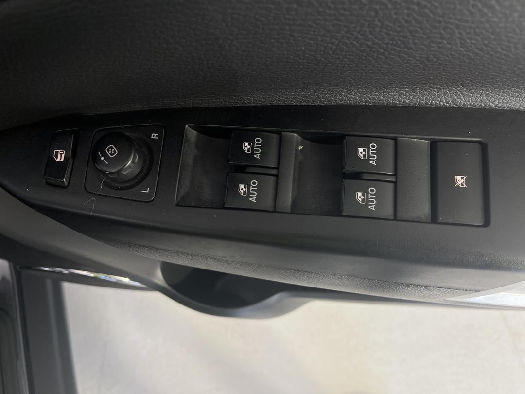 Photo '25' of Holden Captiva 5