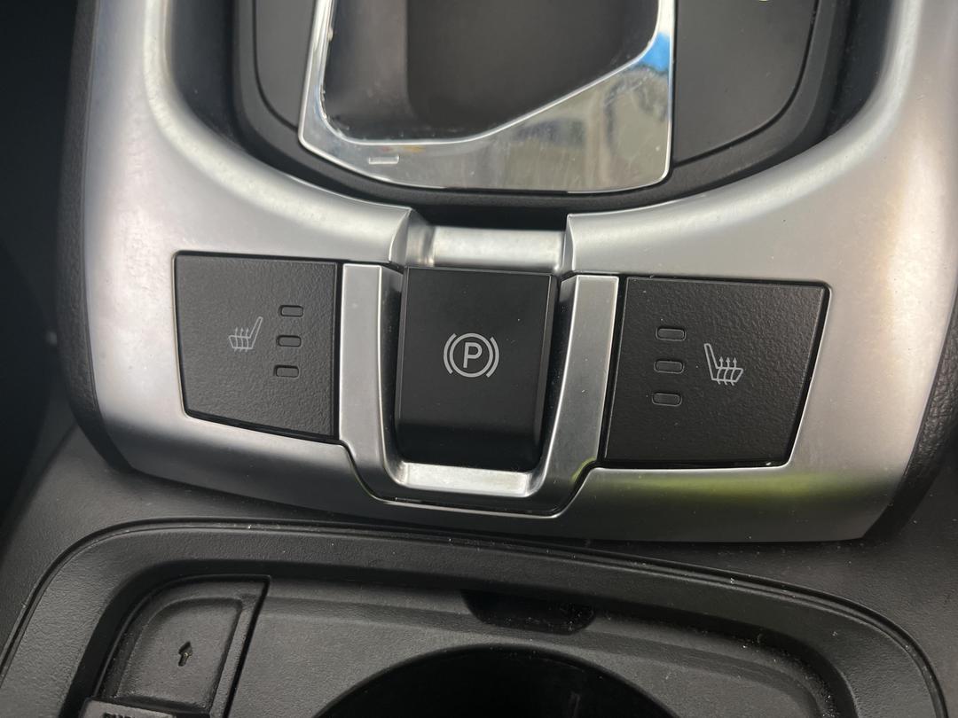 Photo '28' of Holden Captiva 5