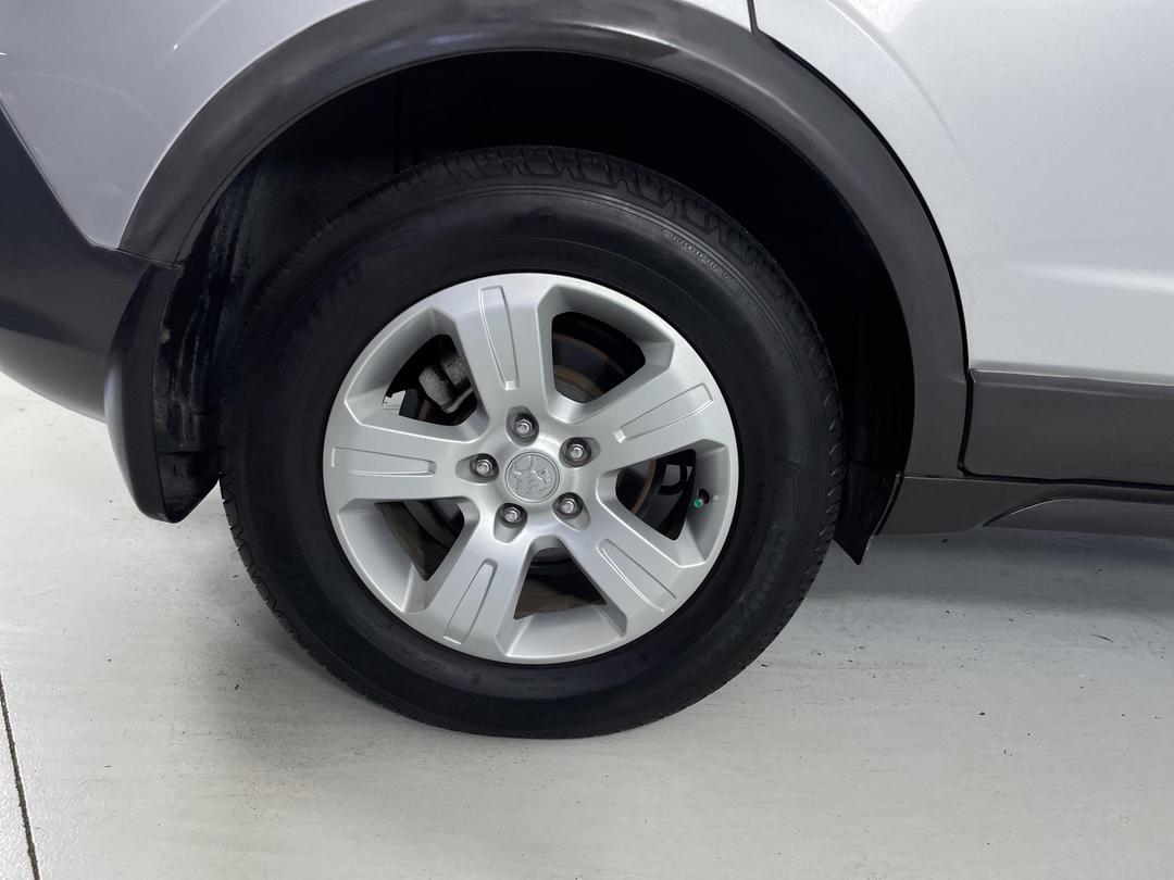 Photo '12' of Holden Captiva 5