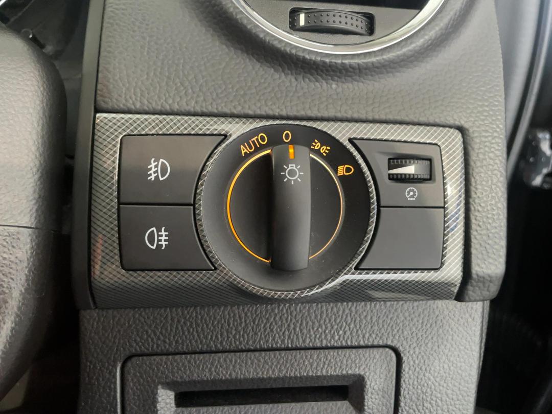 Photo '25' of Holden Captiva 5
