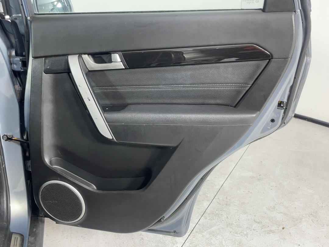 Photo '17' of Holden Captiva 7 LX V6 Photo '17' of Holden Captiva 7 LX V6