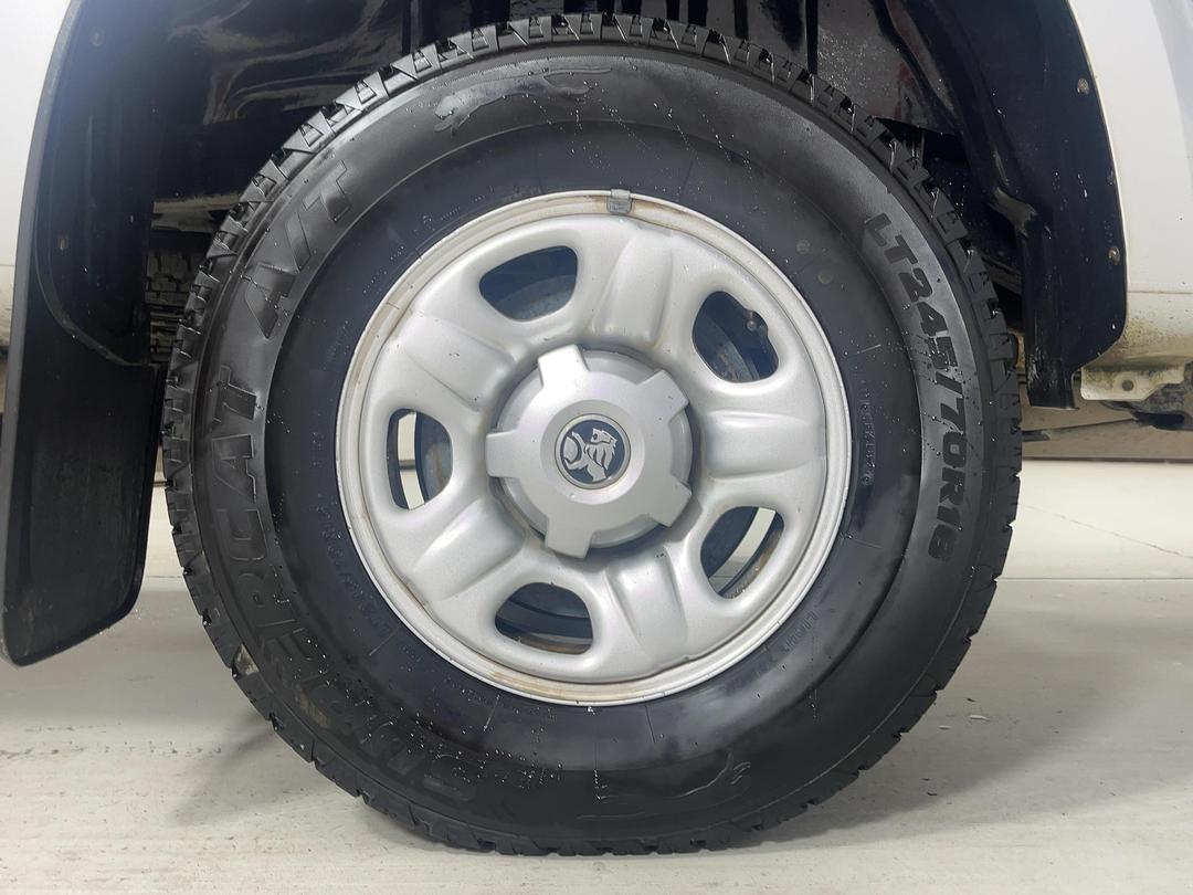 Photo '12' of Holden Colorado