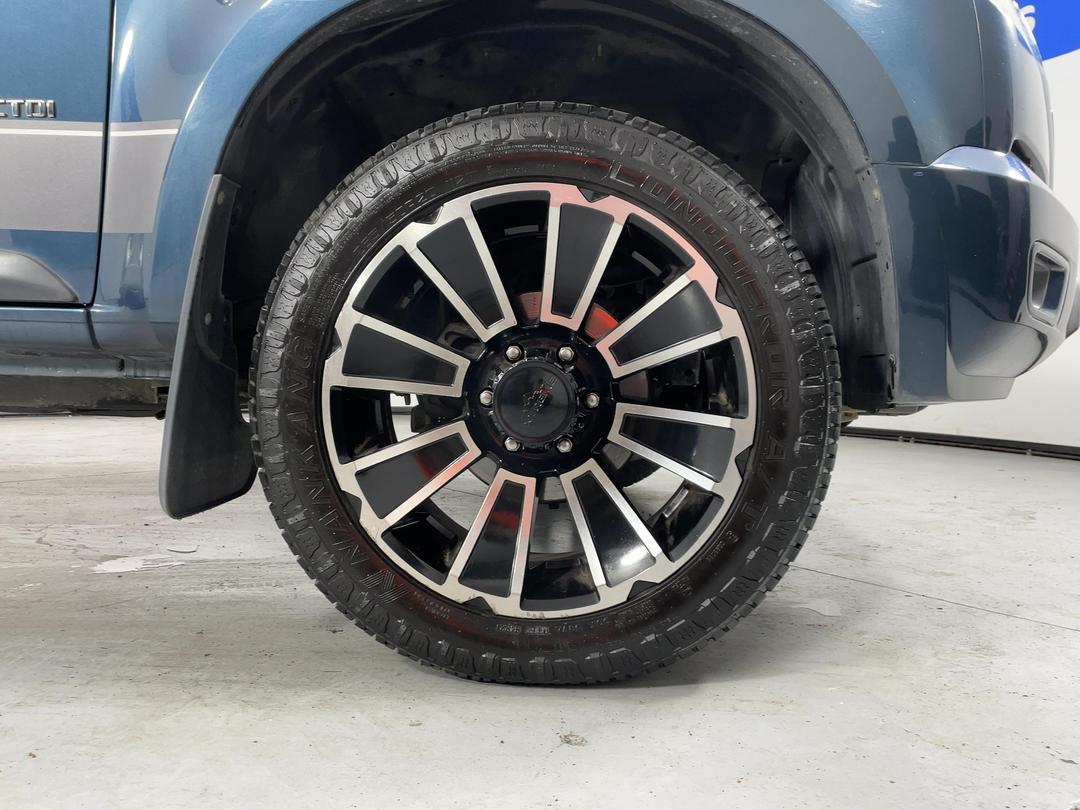 Photo '9' of Holden Colorado