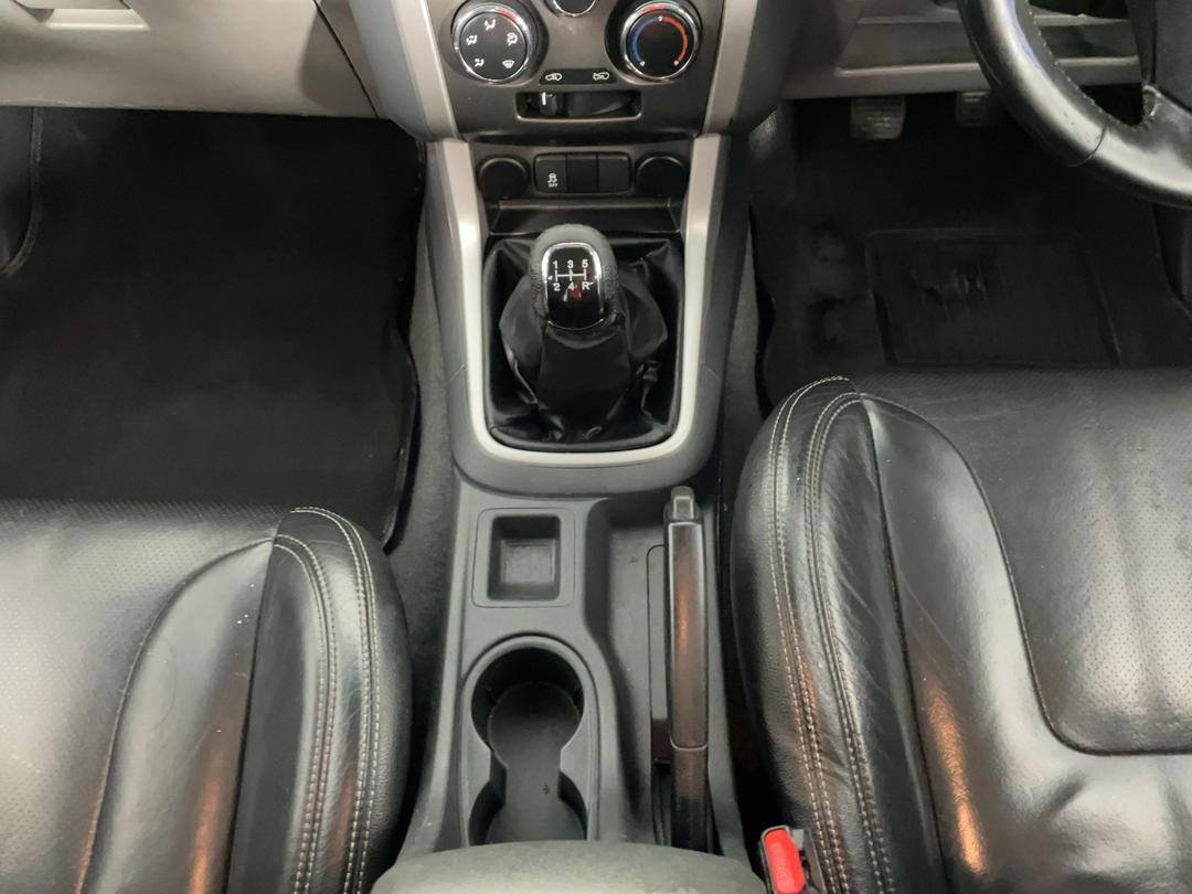 Photo '18' of Holden Colorado
