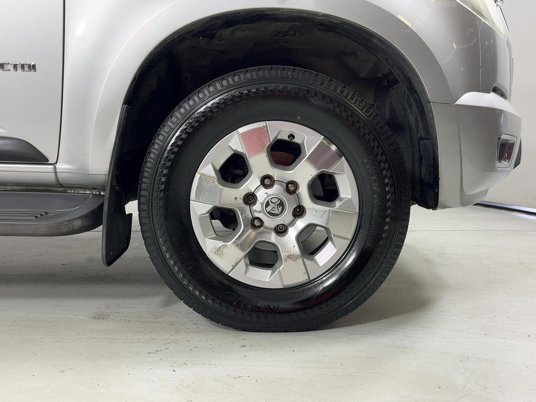 Photo '9' of Holden Colorado
