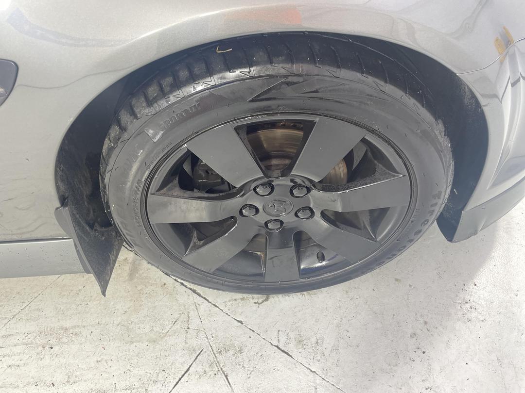 Photo '9' of Holden Commodore