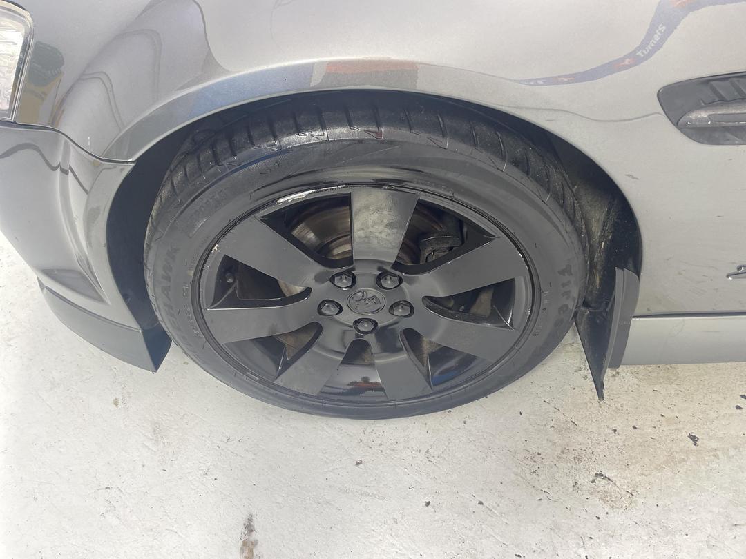 Photo '10' of Holden Commodore