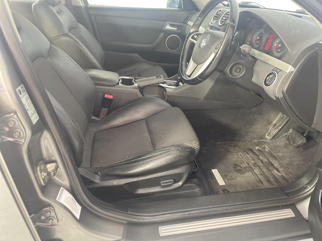 Photo '16' of Holden Commodore