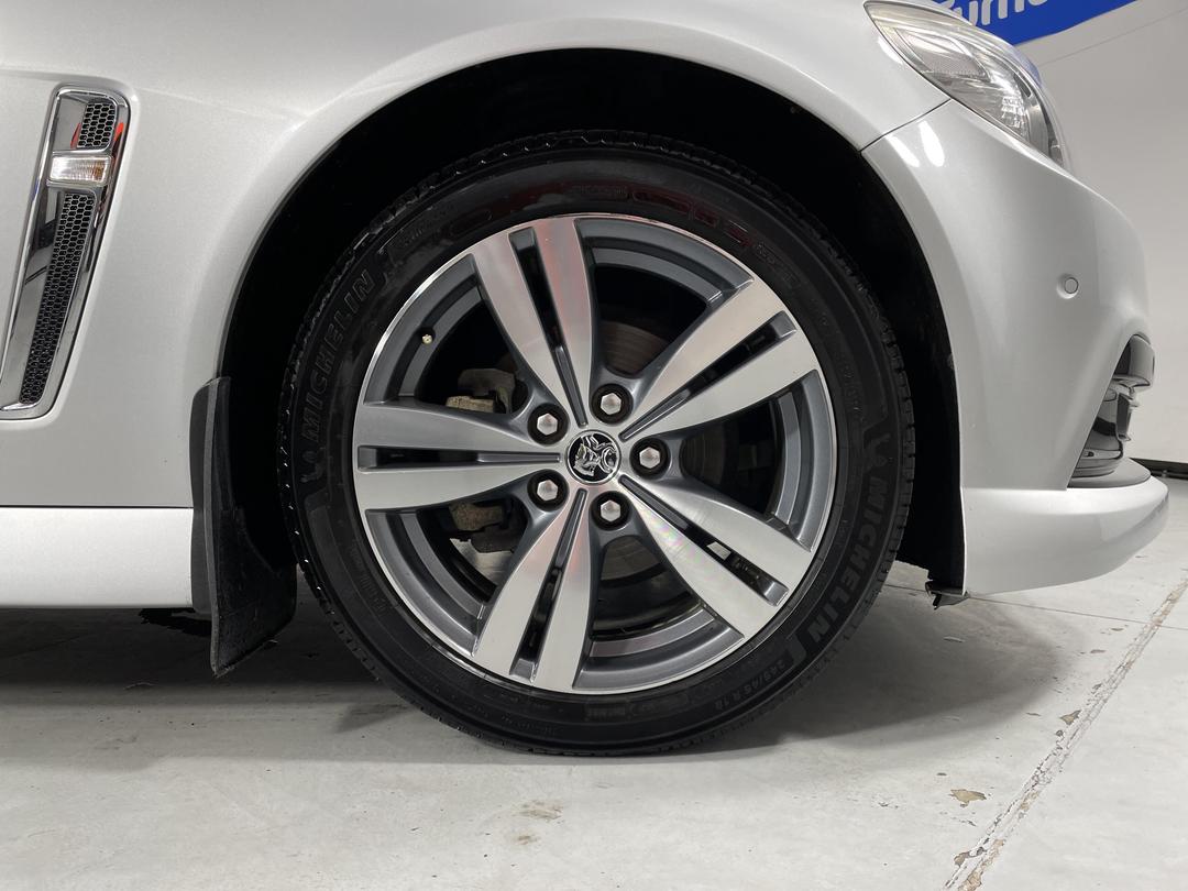 Photo '9' of Holden Commodore