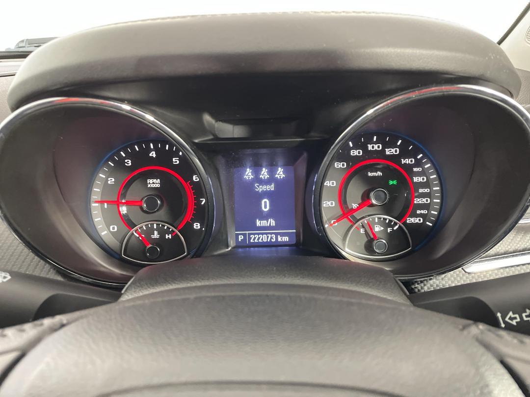 Photo '21' of Holden Commodore