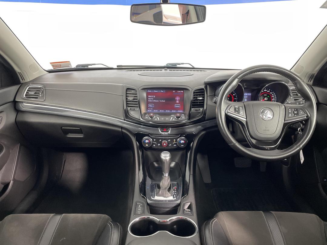 Photo '17' of Holden Commodore