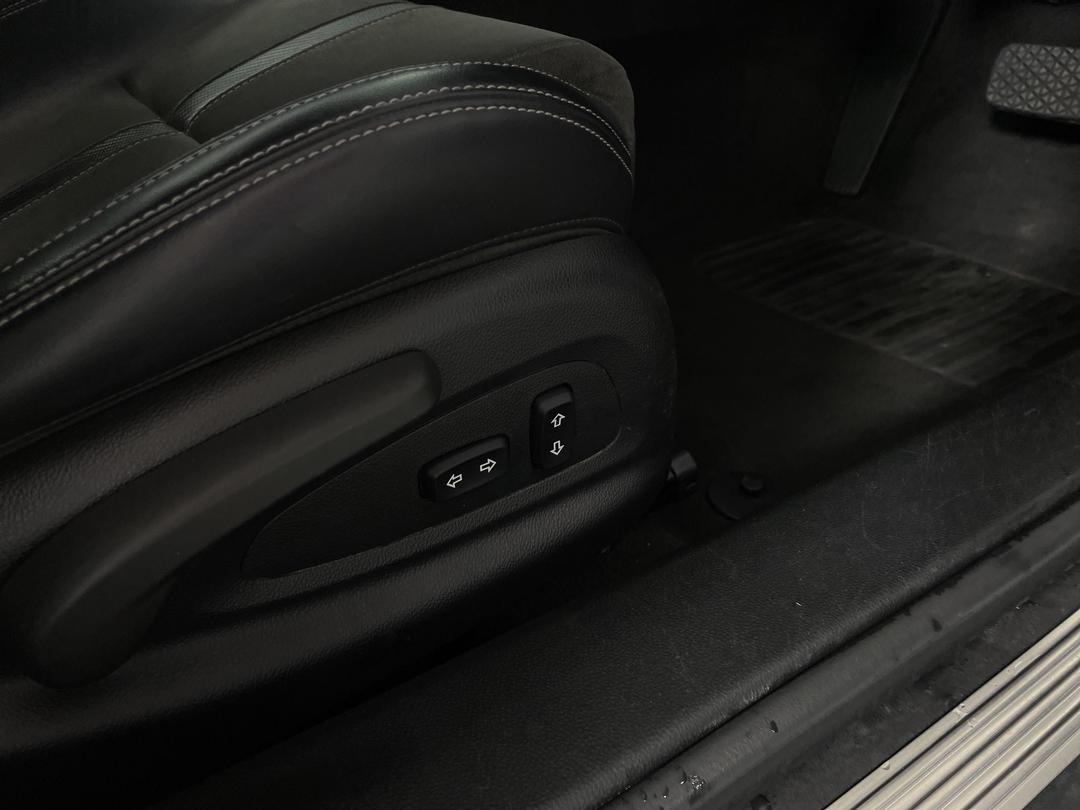 Photo '26' of Holden Commodore