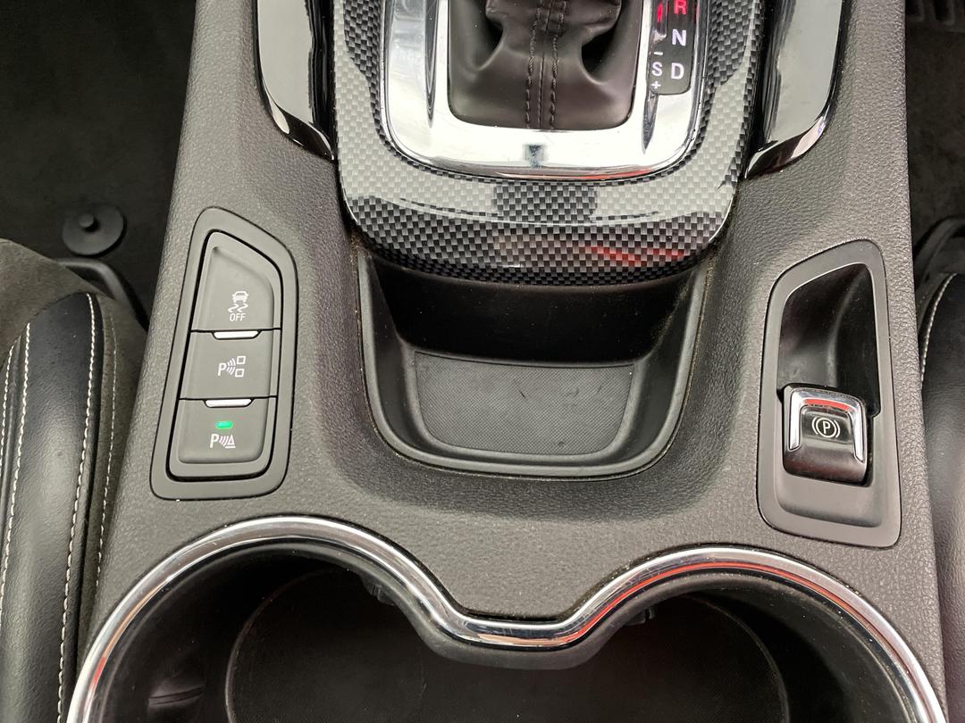 Photo '30' of Holden Commodore