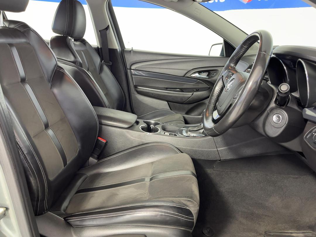 Photo '16' of Holden Commodore