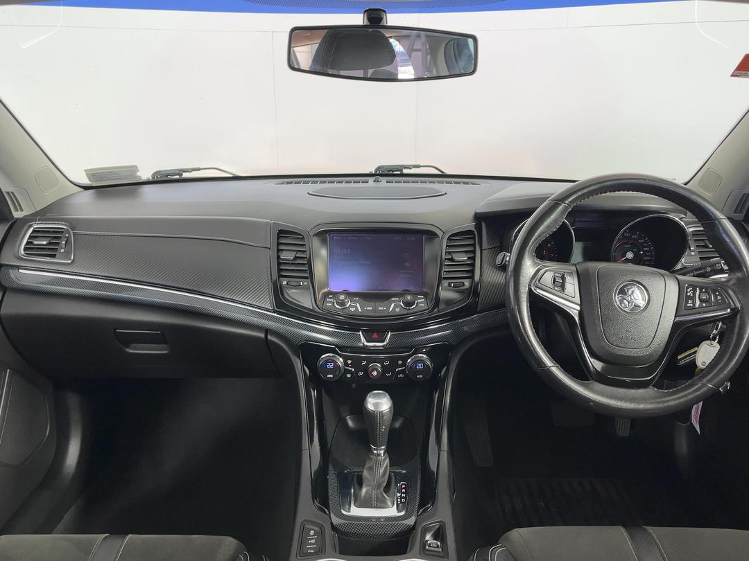 Photo '17' of Holden Commodore