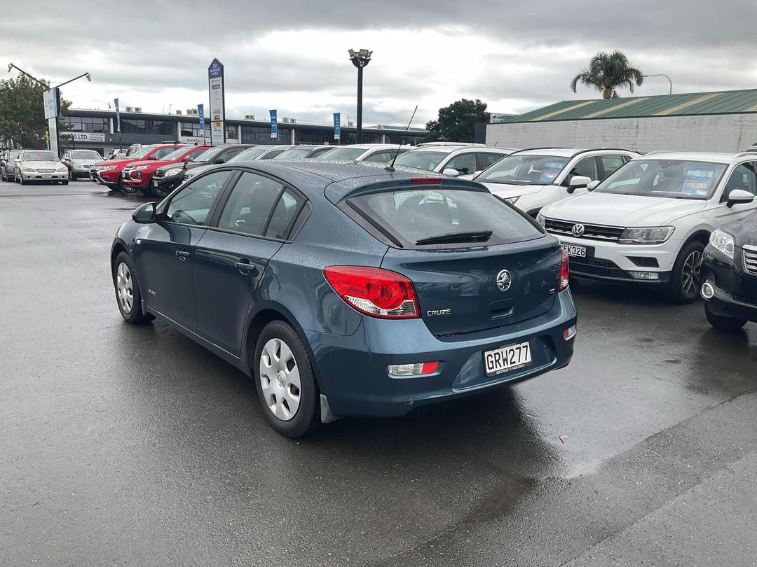 Photo '3' of Holden Cruze CD HB T