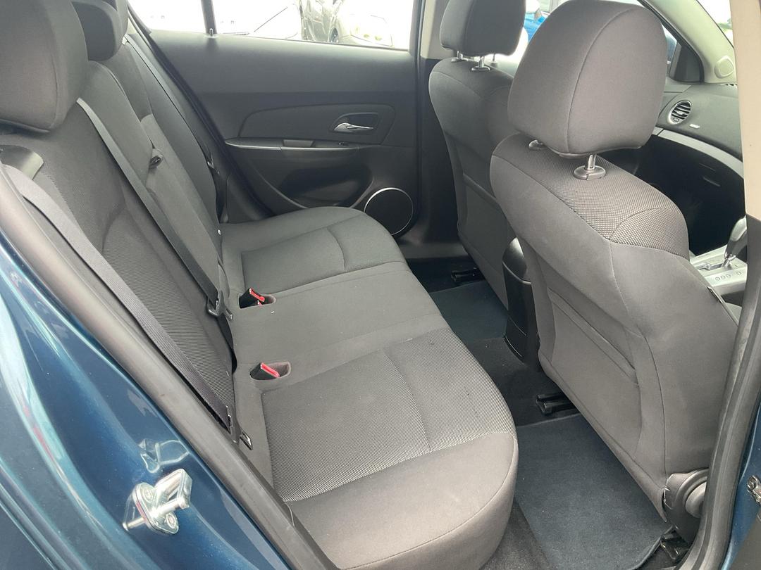 Photo '11' of Holden Cruze CD HB T