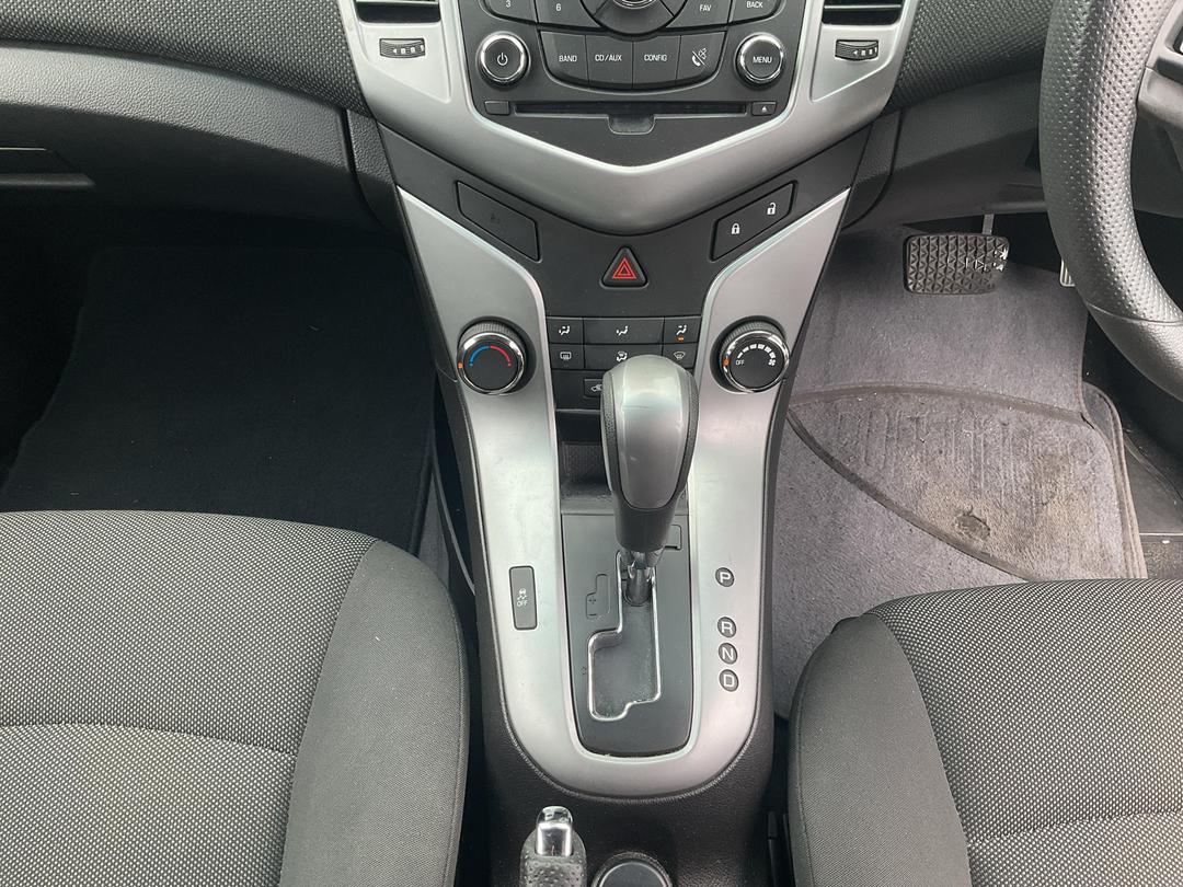 Photo '13' of Holden Cruze CD HB T