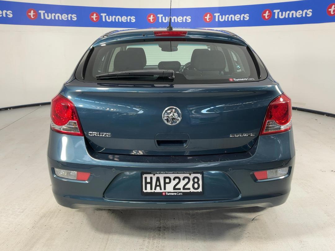 Photo '6' of Holden Cruze