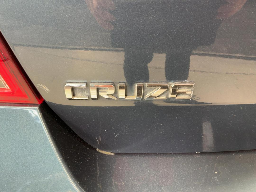 Photo '28' of Holden Cruze