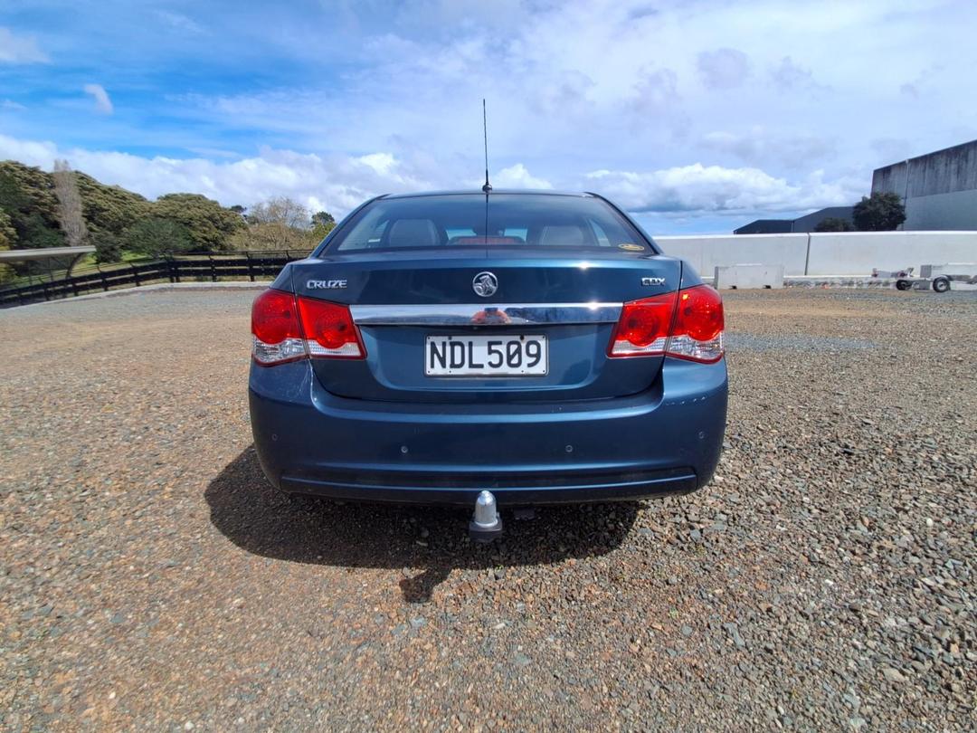 Photo '5' of Holden Cruze CDX Photo '5' of Holden Cruze CDX