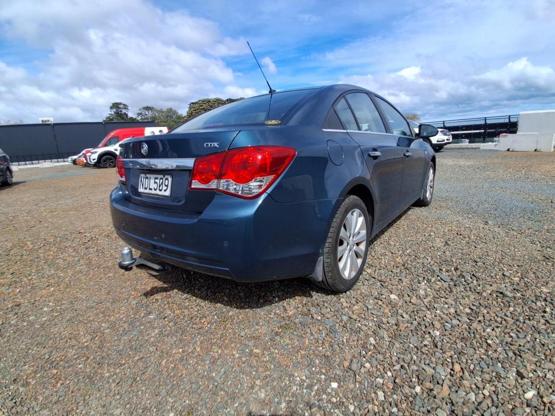 Photo '4' of Holden Cruze CDX Photo '4' of Holden Cruze CDX