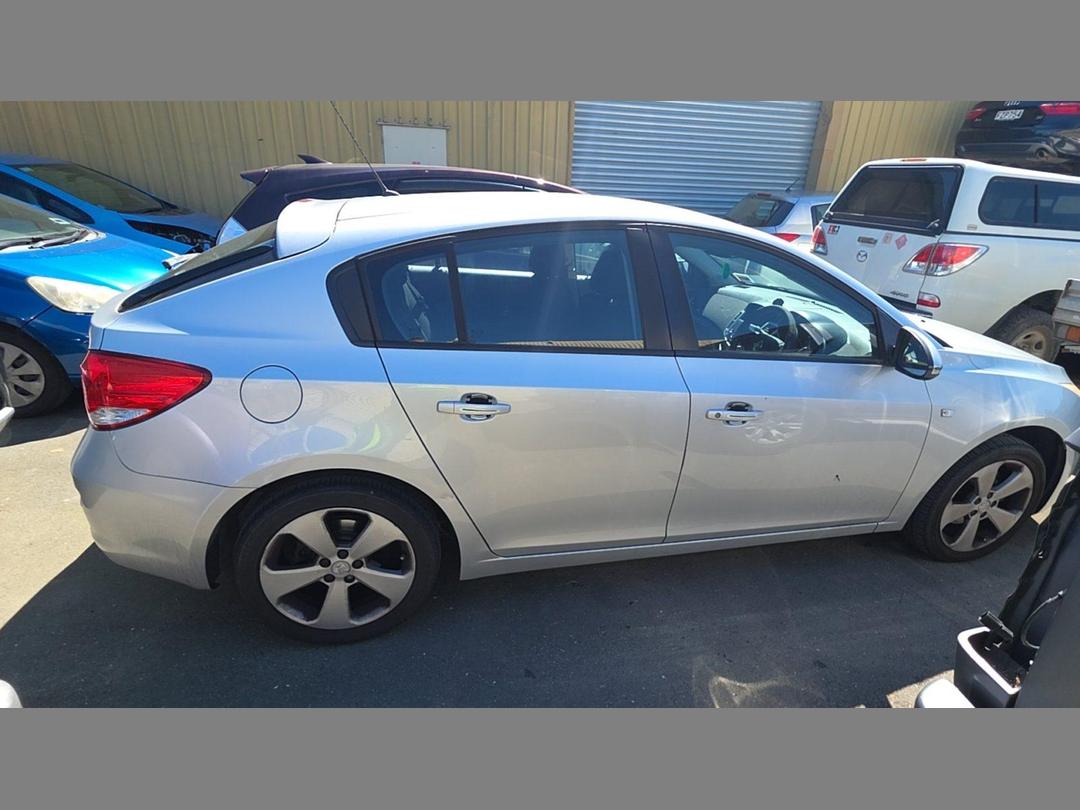 Photo '4' of Holden Cruze Equipe HB Photo '4' of Holden Cruze Equipe HB