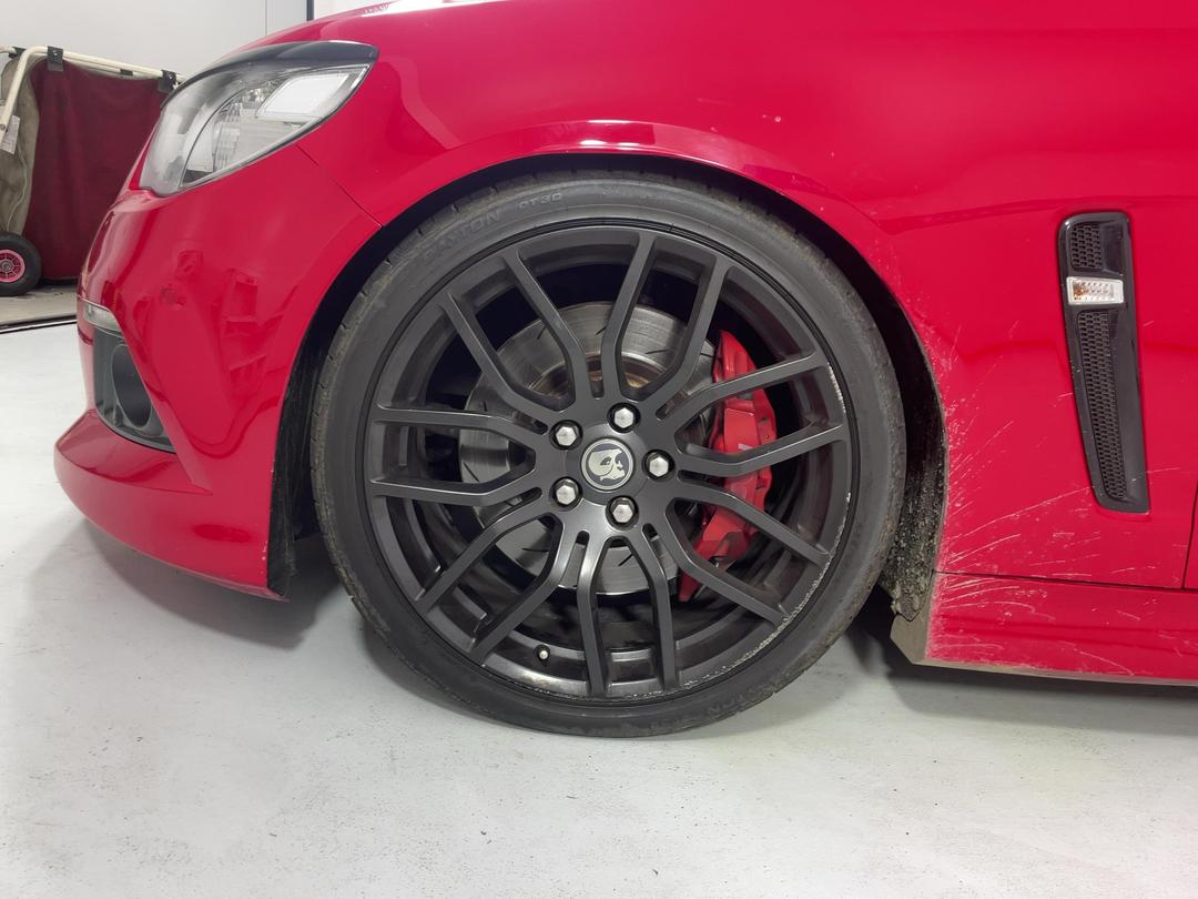Photo '10' of Holden Maloo