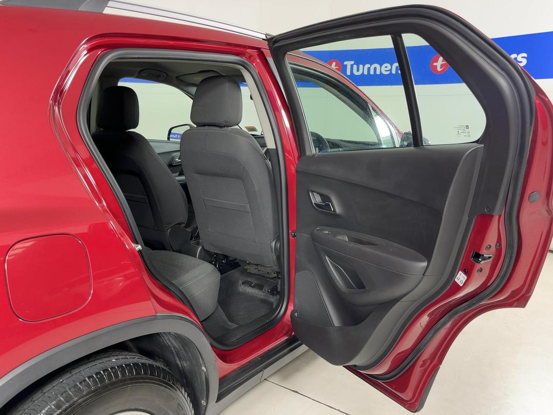 Photo '19' of Holden Trax