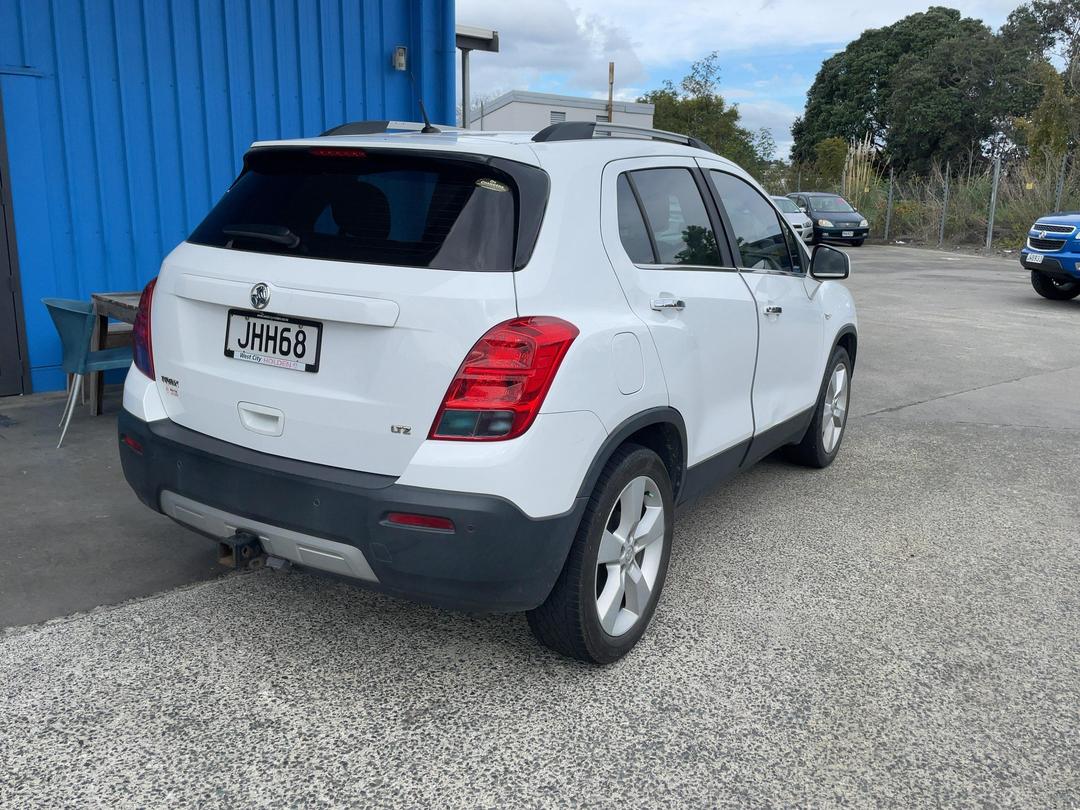 Photo '8' of Holden Trax