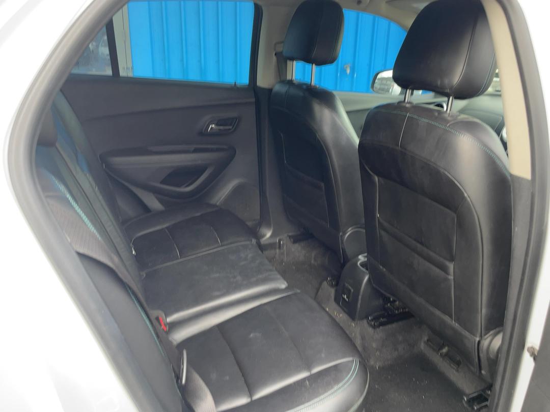 Photo '19' of Holden Trax