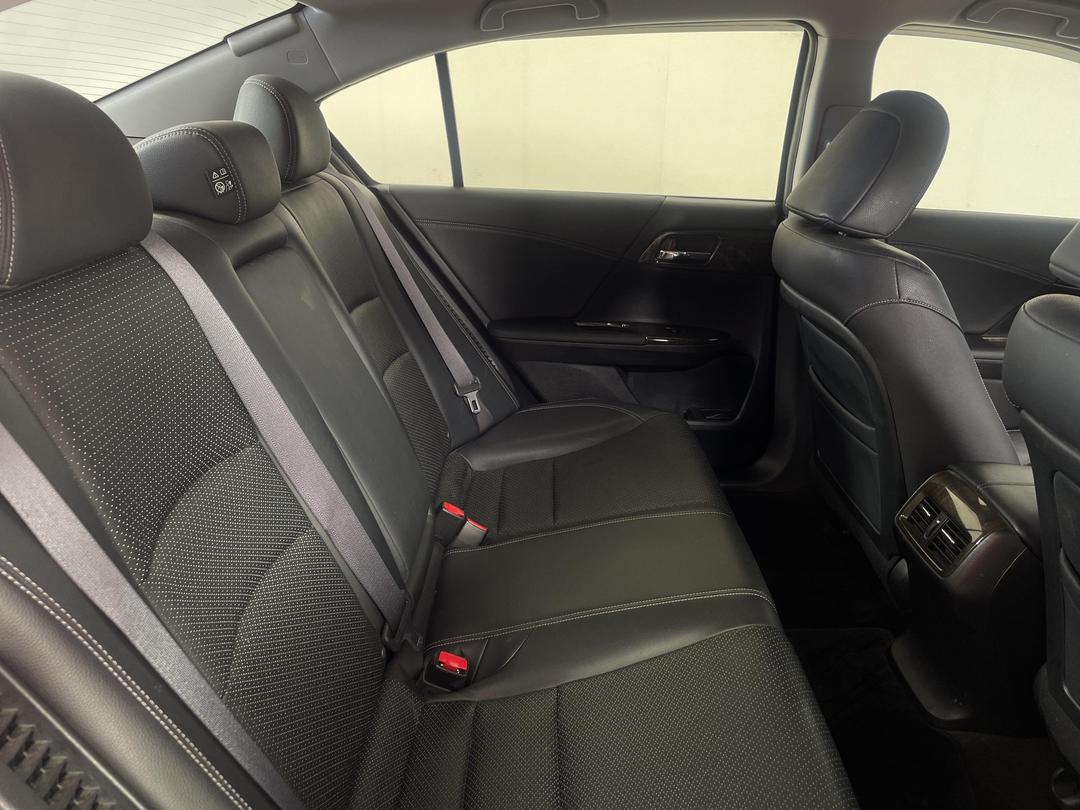 Photo '20' of Honda Accord