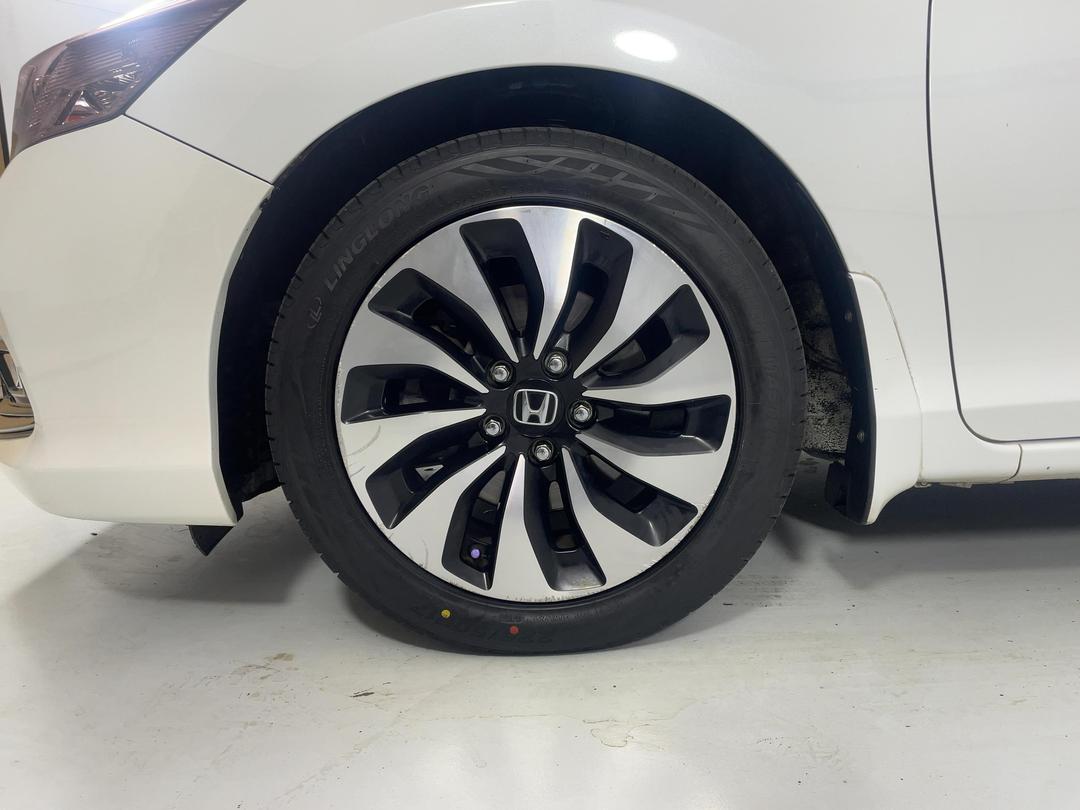 Photo '10' of Honda Accord