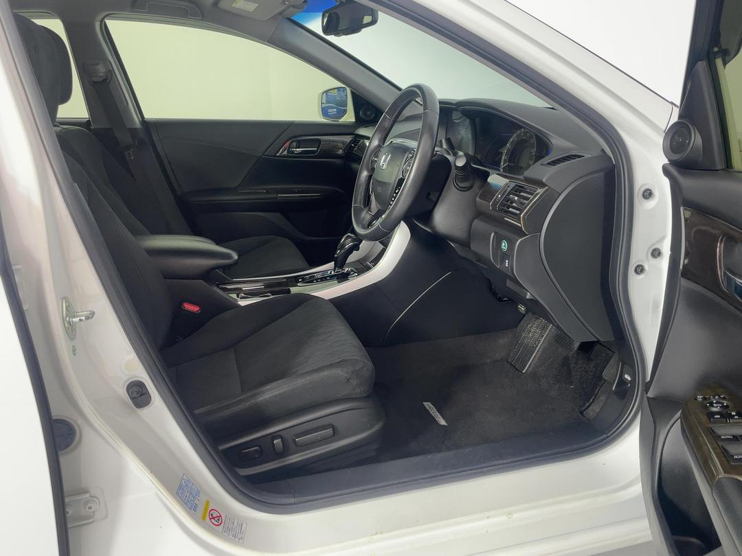 Photo '16' of Honda Accord