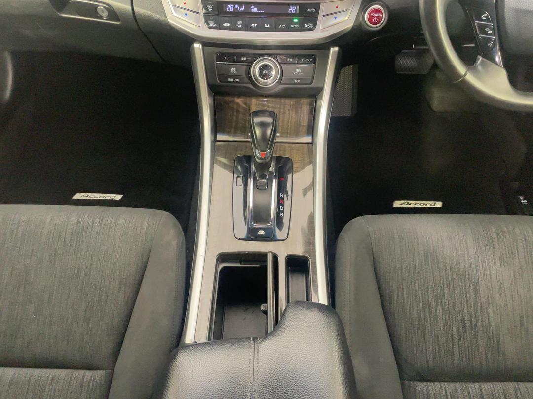 Photo '18' of Honda Accord