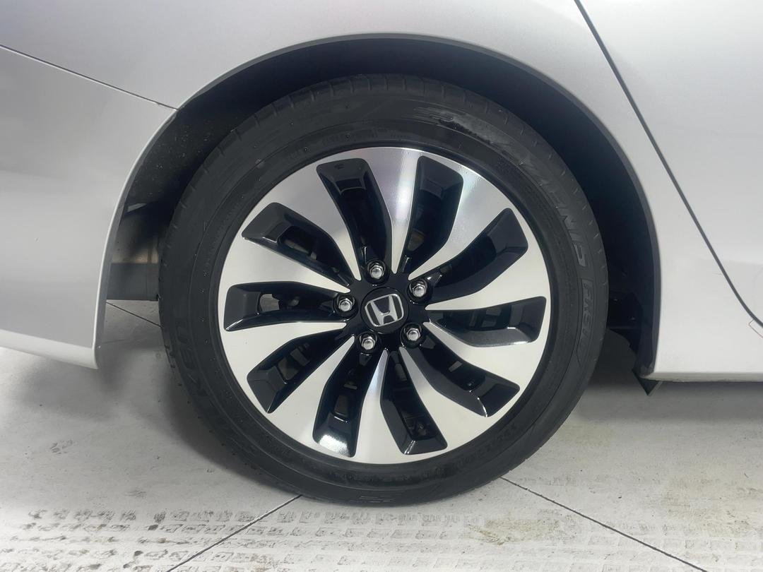 Photo '12' of Honda Accord