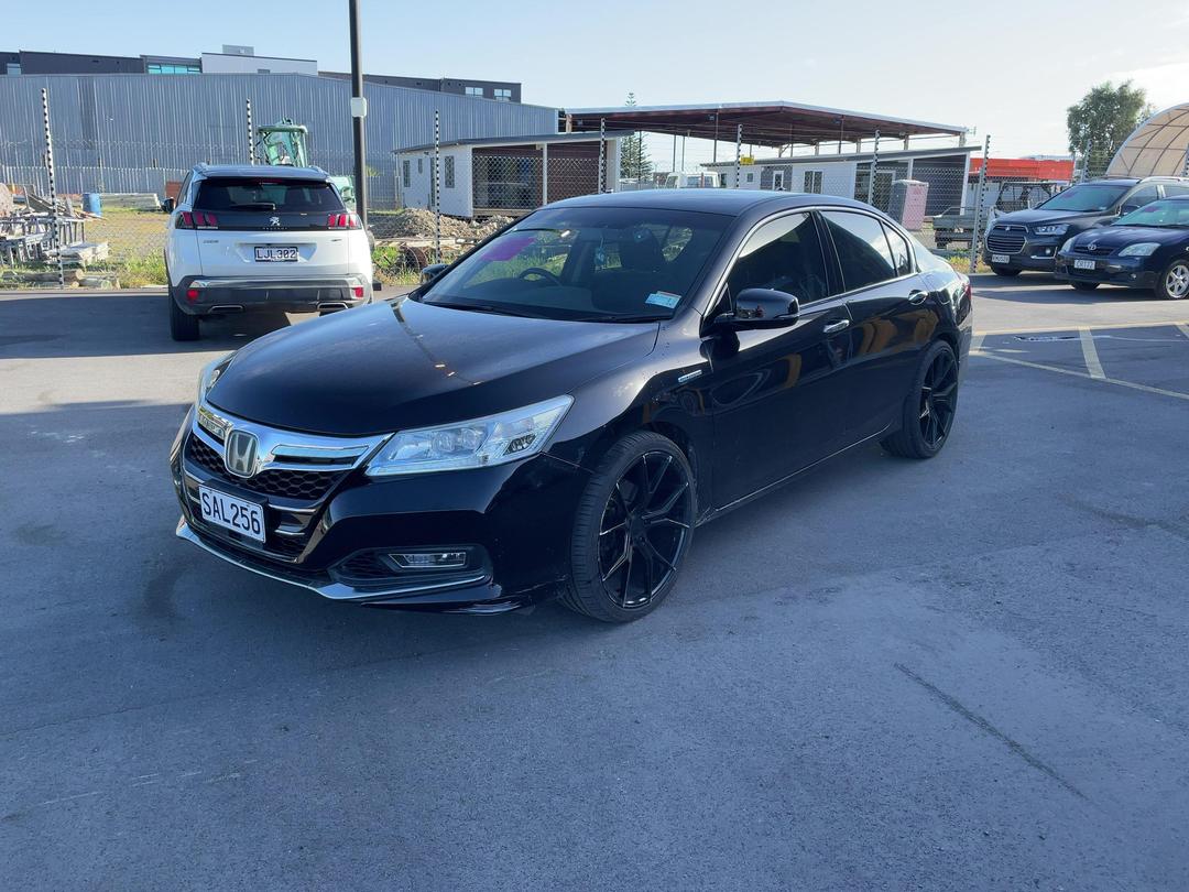 Photo '3' of Honda Accord Hybrid Photo '3' of Honda Accord Hybrid