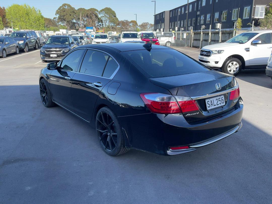 Photo '4' of Honda Accord Hybrid Photo '4' of Honda Accord Hybrid