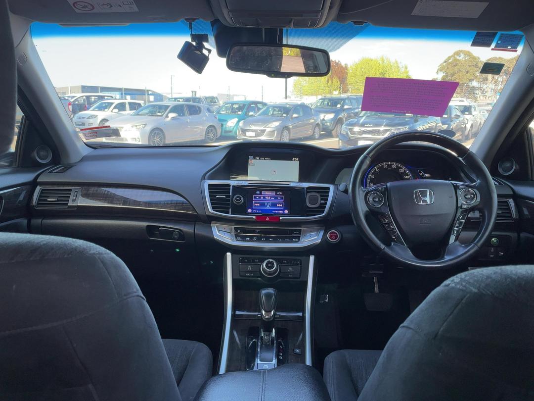 Photo '15' of Honda Accord Hybrid Photo '15' of Honda Accord Hybrid