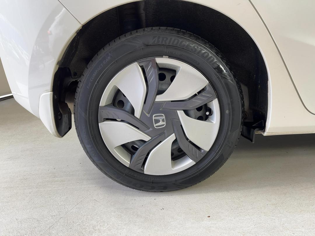 Photo '12' of Honda FIT