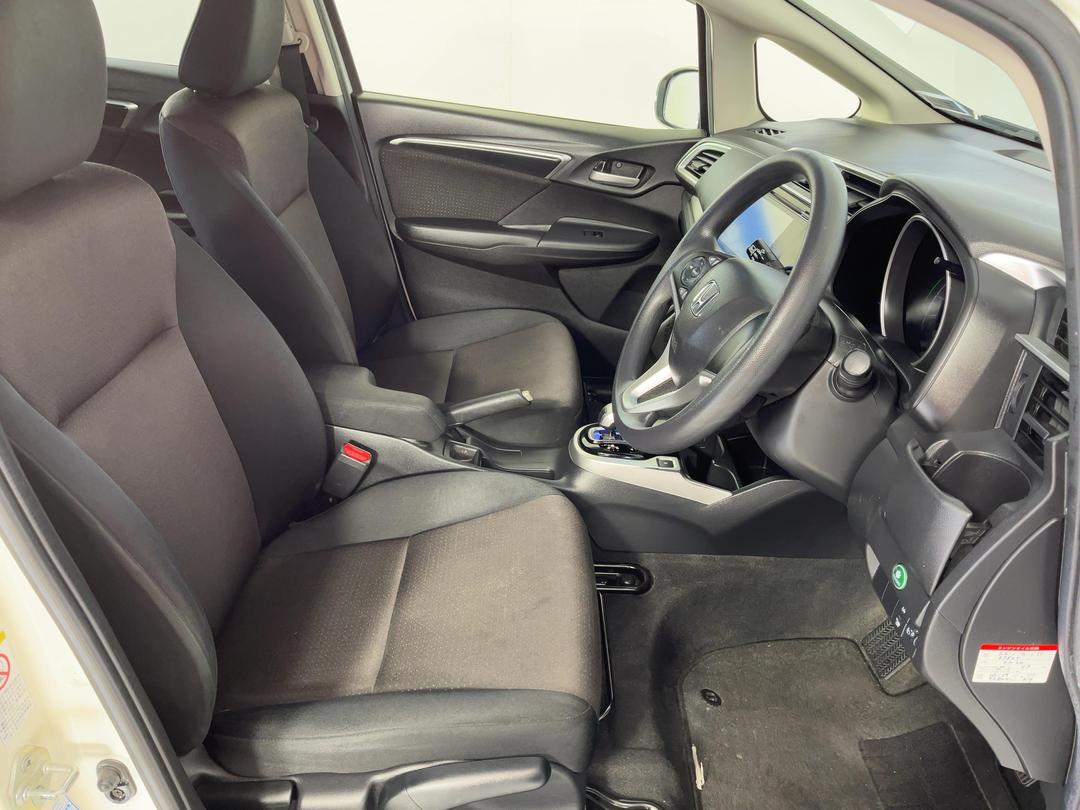 Photo '16' of Honda FIT