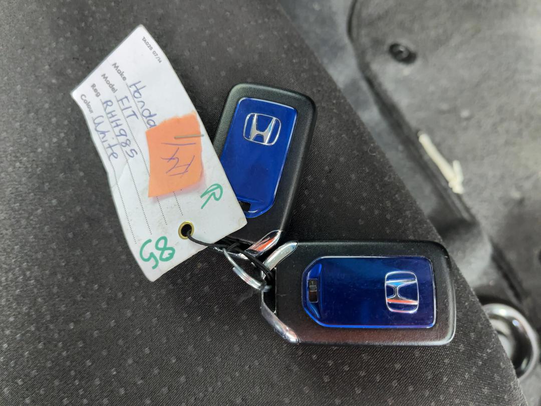 Photo '22' of Honda FIT